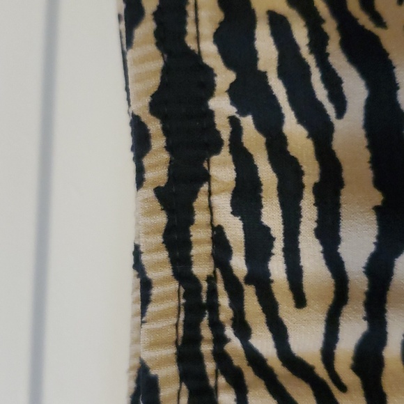 AMANDA LANE TAN/BLACK SIZE 18 ELASTIC WAIST TAN/TIGER STRIPED SKIRT - Picture 3 of 4
